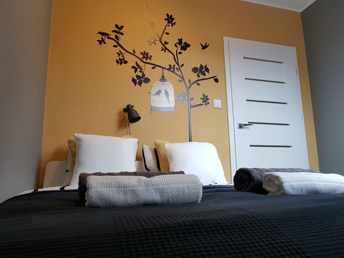 Black Rose Targi 3 Km, F-ry Vat